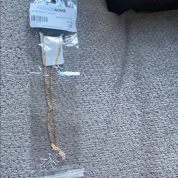 Say My Name ‘P’ Necklace - Picture 2 of 2